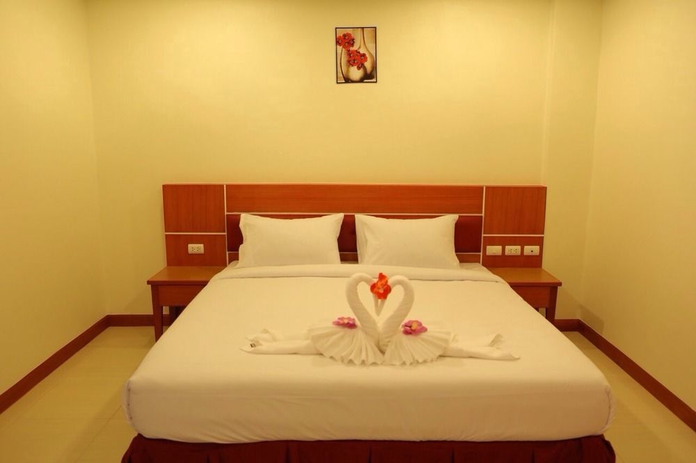 Fulla Place Patong Dış mekan fotoğraf